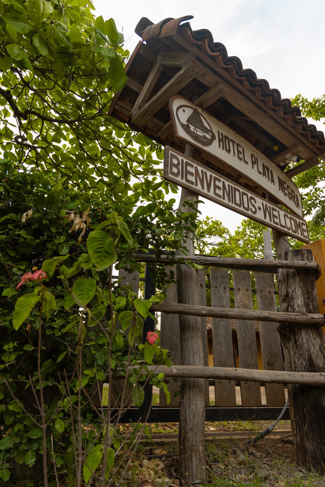 The welcome gate at the edge of town